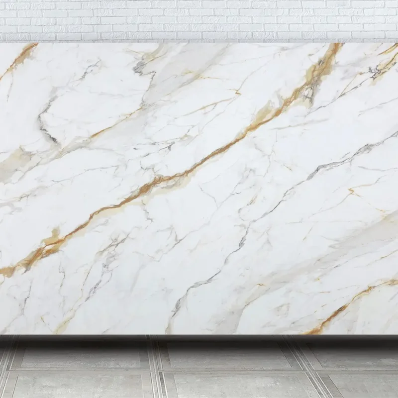 Blat bucătărie quartz Calacatta Besson Quartz Avant alb cu vene proeminente rezistent la pete și zgârieturi.