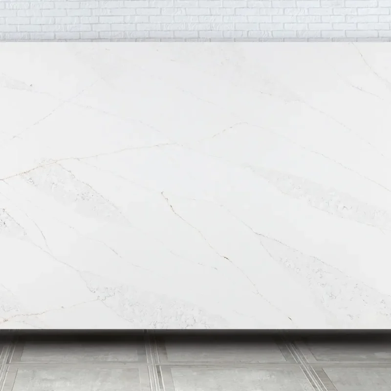 Blat bucătărie quartz Calacatta Monaco Quartz Avant alb cu vene gri rezistent la pete și zgârieturi.