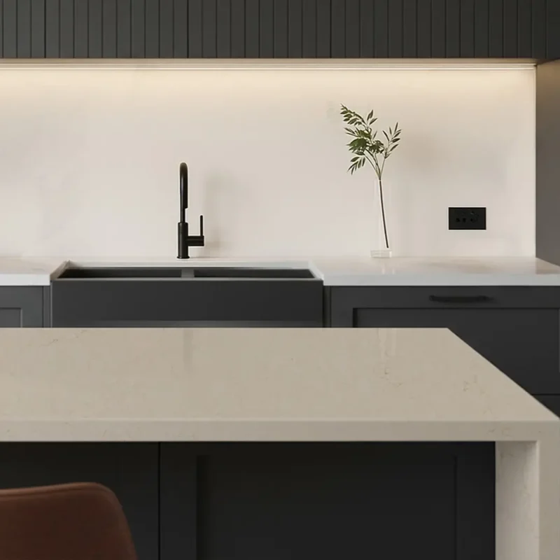 blat-bucatarie-quartz-marfil-insula